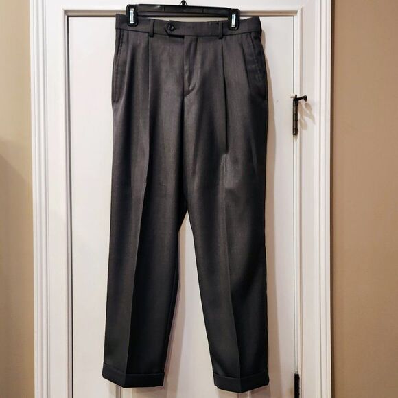 Stafford Like New Gray Dress Pants 30 x 30 Pleated Cuffed - Picture 4 of 6
